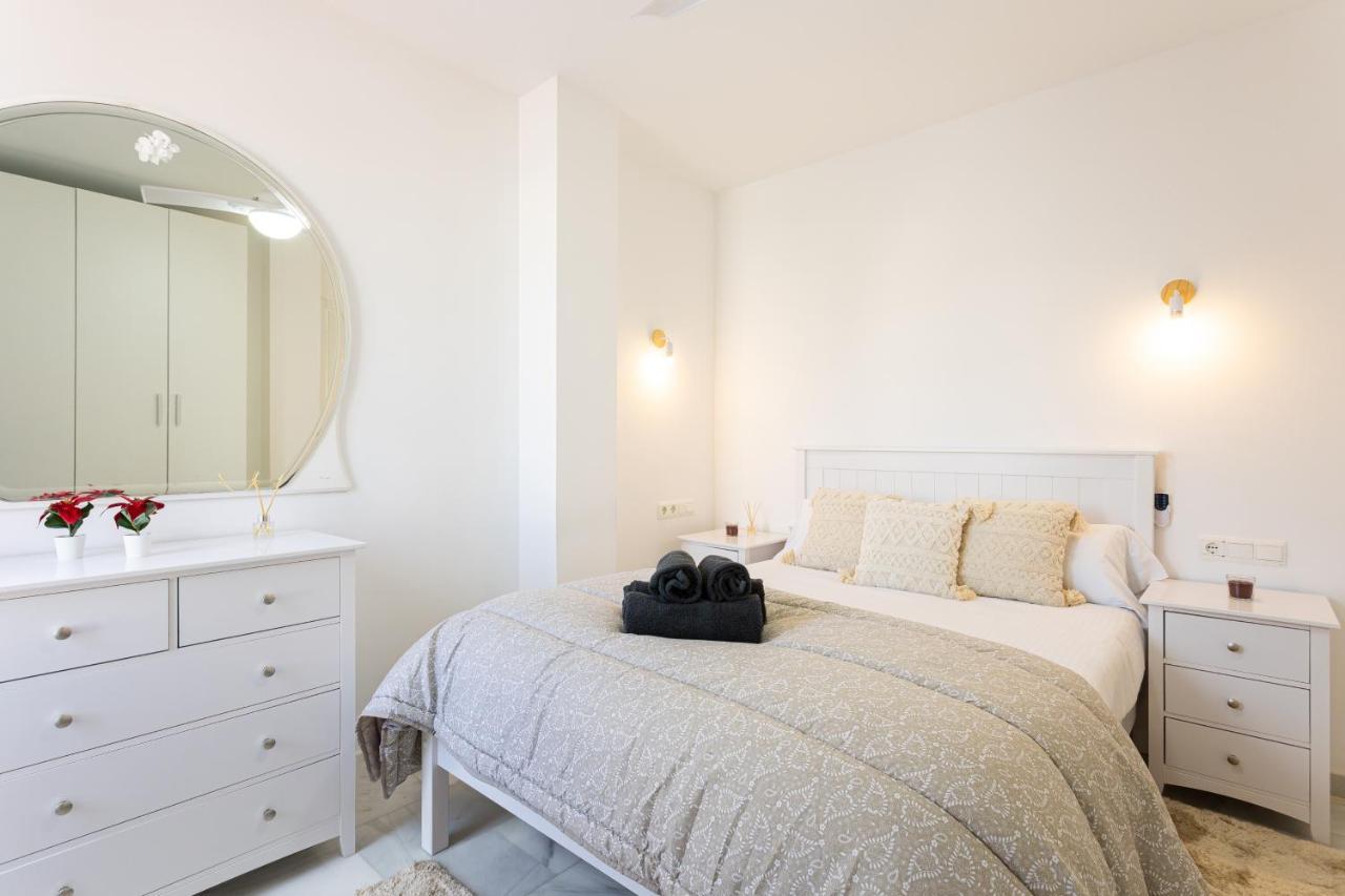 Holidays2Malaga Montesa 700M From The Beach Rooftop Terrace Exteriör bild